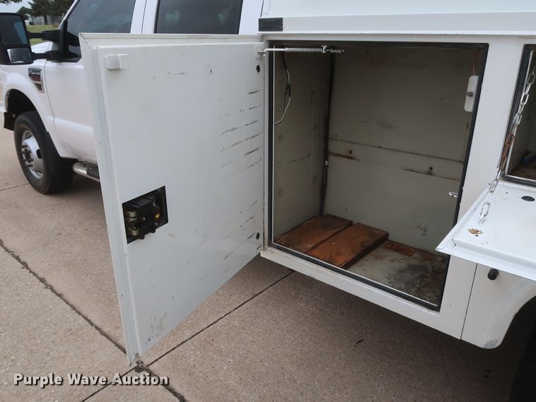 image for item DH0898 2010 Ford F350 Super Duty Lariat  Crew Cab utility bed pickup truck