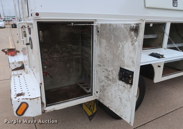 image for item DH0898 2010 Ford F350 Super Duty Lariat  Crew Cab utility bed pickup truck