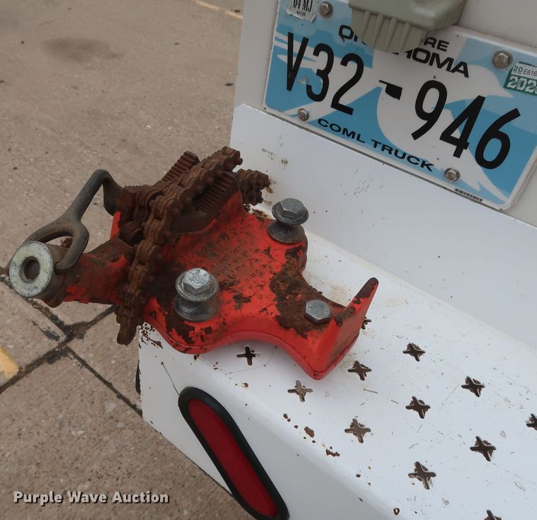 image for item DH0898 2010 Ford F350 Super Duty Lariat  Crew Cab utility bed pickup truck