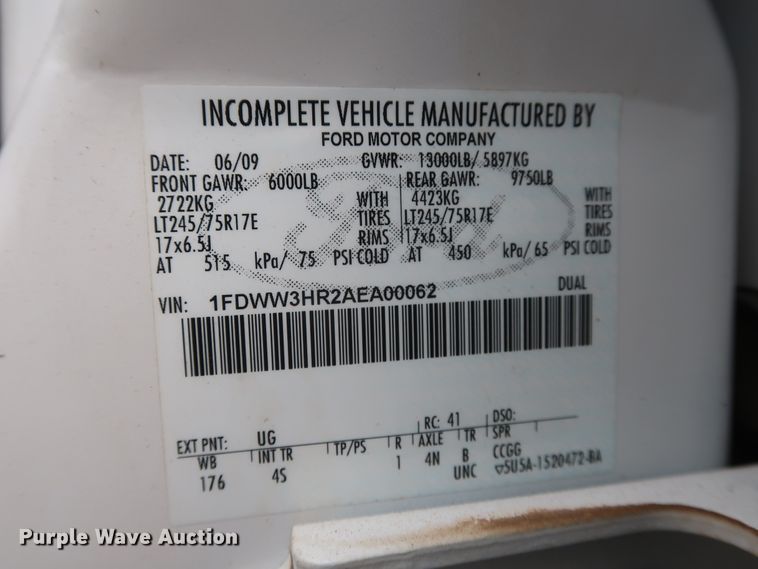 image for item DH0898 2010 Ford F350 Super Duty Lariat  Crew Cab utility bed pickup truck