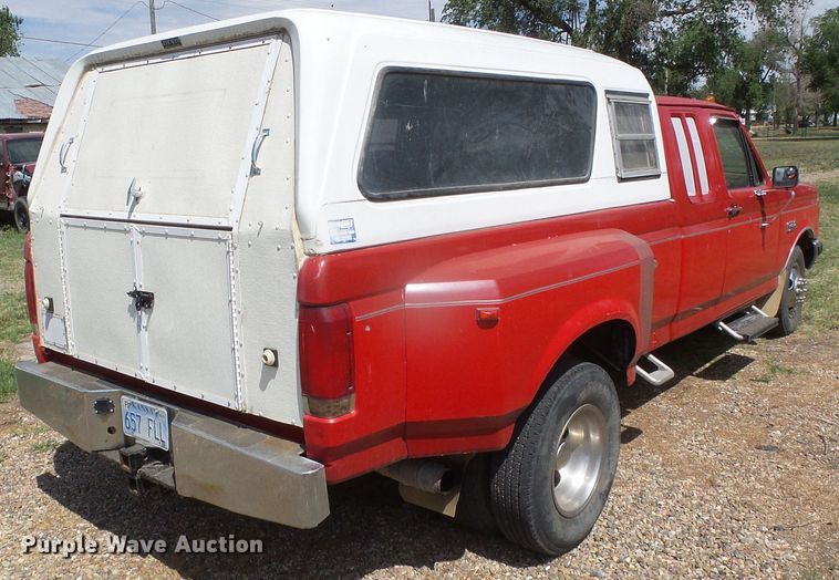 image for item DH4943 1990 Ford F350 Super Duty  SuperCab pickup truck