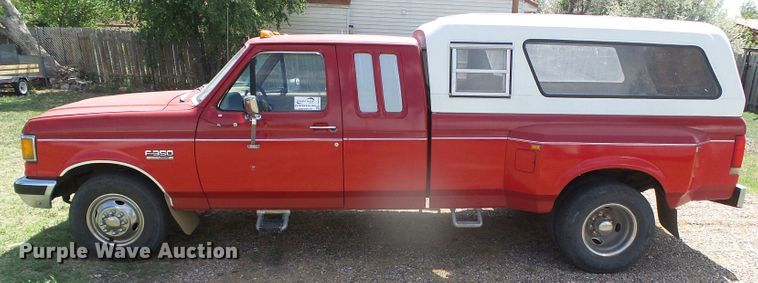 image for item DH4943 1990 Ford F350 Super Duty  SuperCab pickup truck