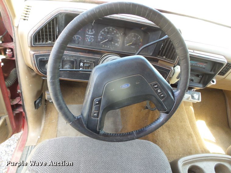 image for item DH4943 1990 Ford F350 Super Duty  SuperCab pickup truck