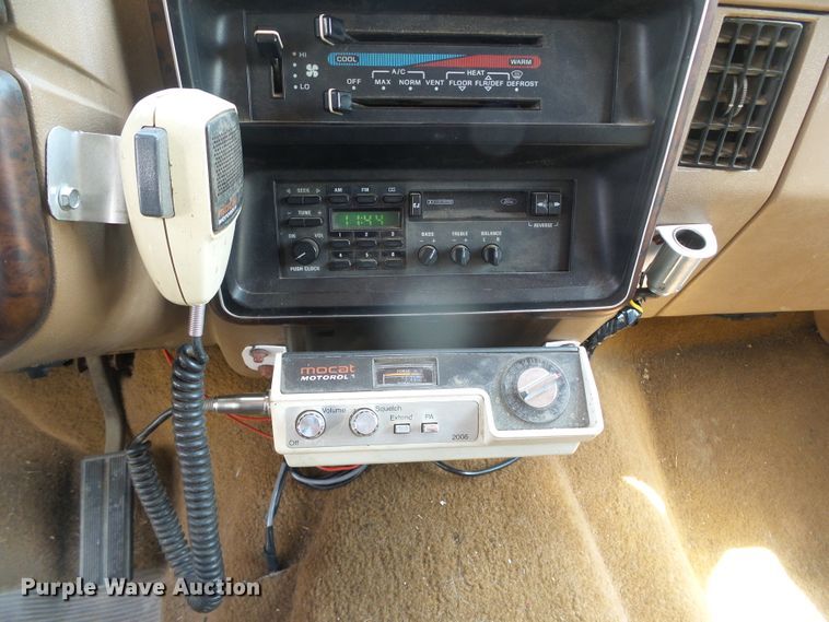 image for item DH4943 1990 Ford F350 Super Duty  SuperCab pickup truck