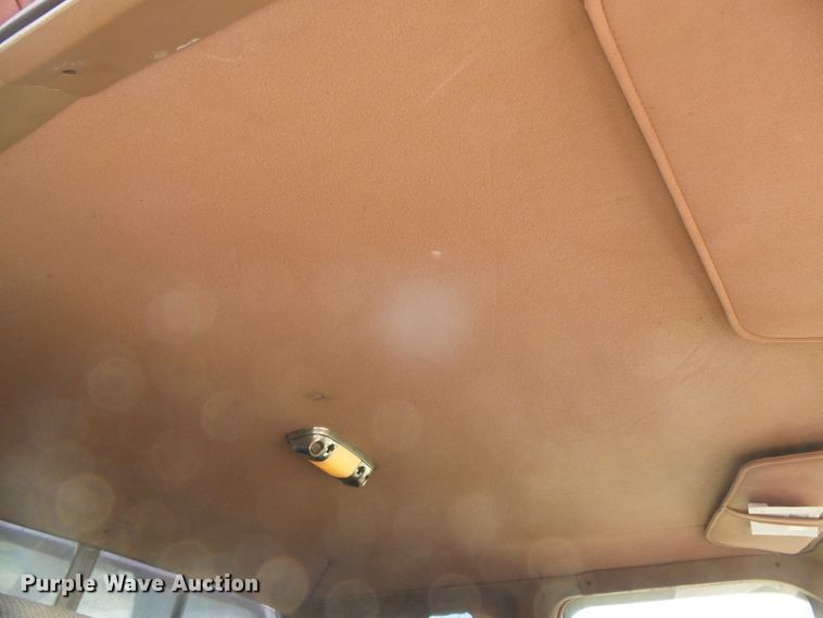 image for item DH4943 1990 Ford F350 Super Duty  SuperCab pickup truck