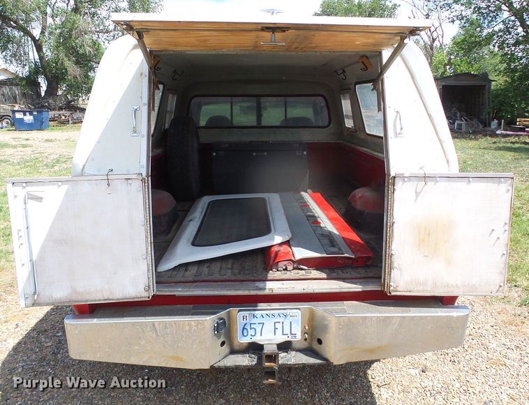 image for item DH4943 1990 Ford F350 Super Duty  SuperCab pickup truck