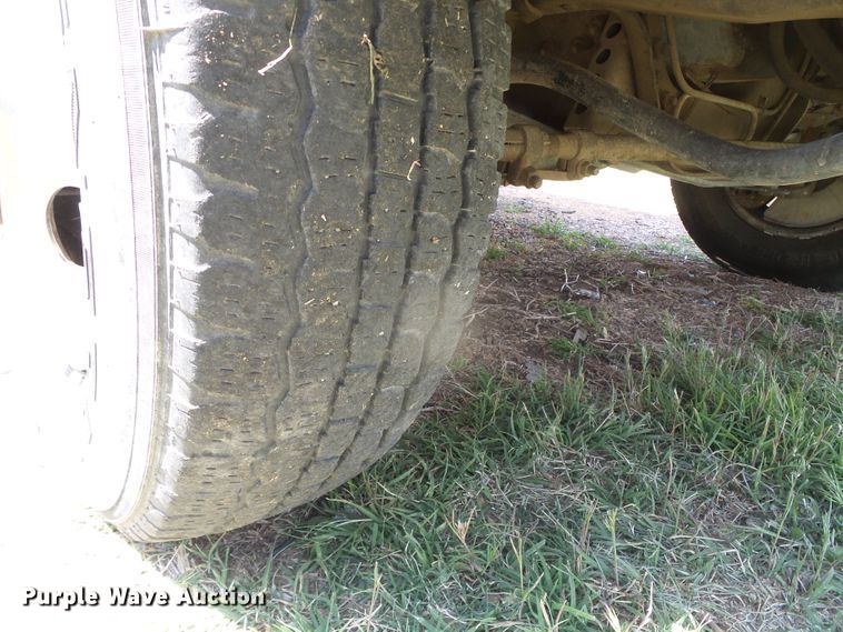 image for item DH4943 1990 Ford F350 Super Duty  SuperCab pickup truck