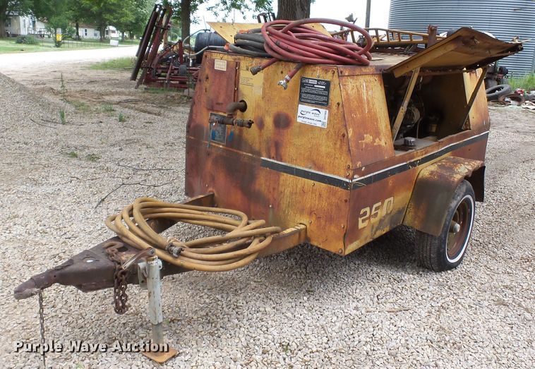 image for item DH7969 1972 Leroi 250  air compressor