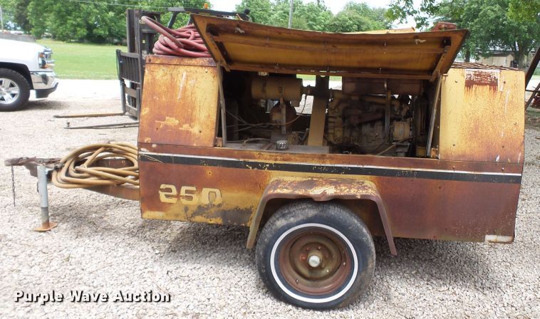 image for item DH7969 1972 Leroi 250  air compressor