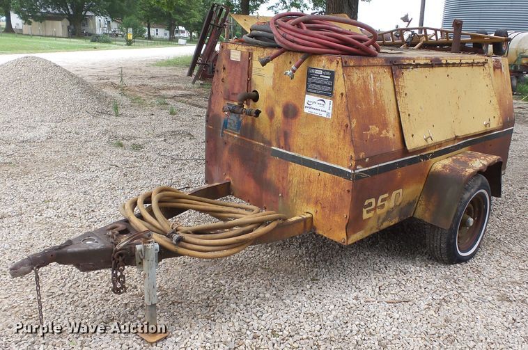 image for item DH7969 1972 Leroi 250  air compressor