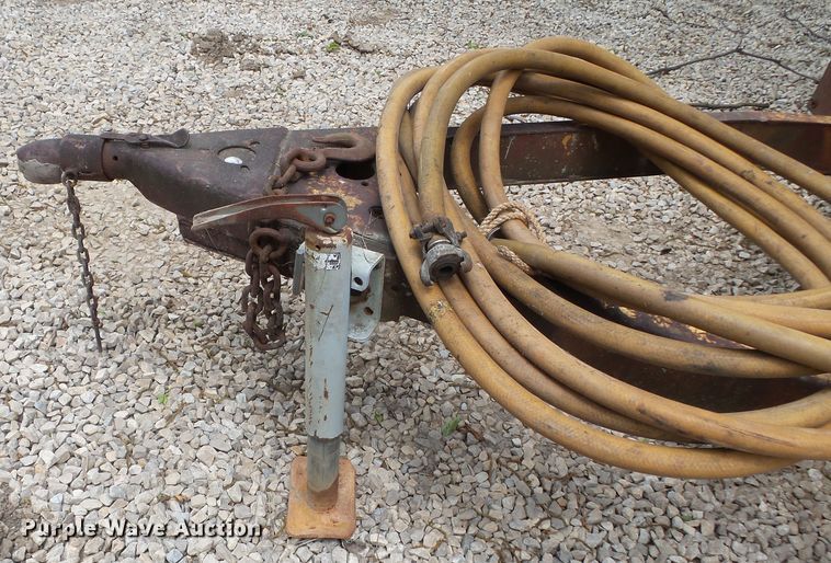 image for item DH7969 1972 Leroi 250  air compressor