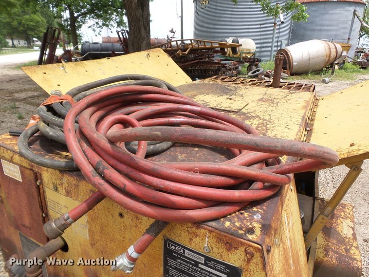 image for item DH7969 1972 Leroi 250  air compressor