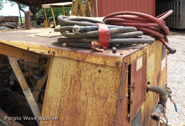 image for item DH7969 1972 Leroi 250  air compressor