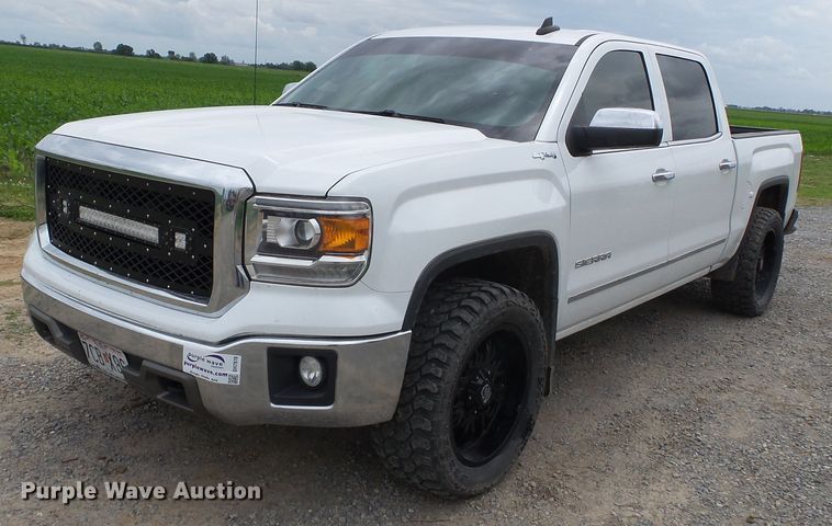 image for item DH7970 2015 GMC Sierra 1500  Crew Cab pickup truck
