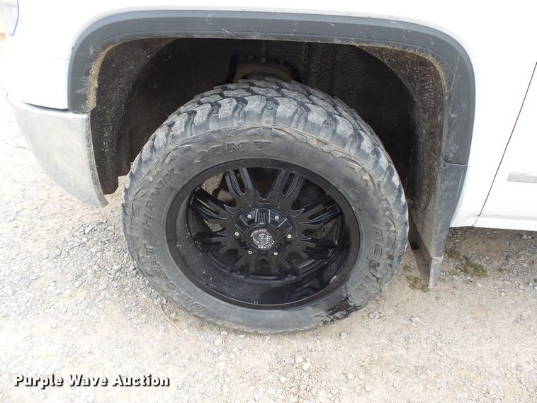 image for item DH7970 2015 GMC Sierra 1500  Crew Cab pickup truck