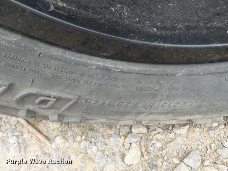 image for item DH7970 2015 GMC Sierra 1500  Crew Cab pickup truck