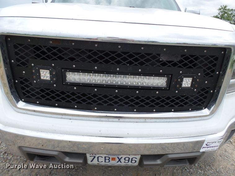 image for item DH7970 2015 GMC Sierra 1500  Crew Cab pickup truck