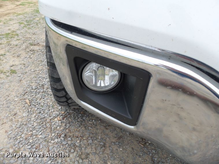 image for item DH7970 2015 GMC Sierra 1500  Crew Cab pickup truck