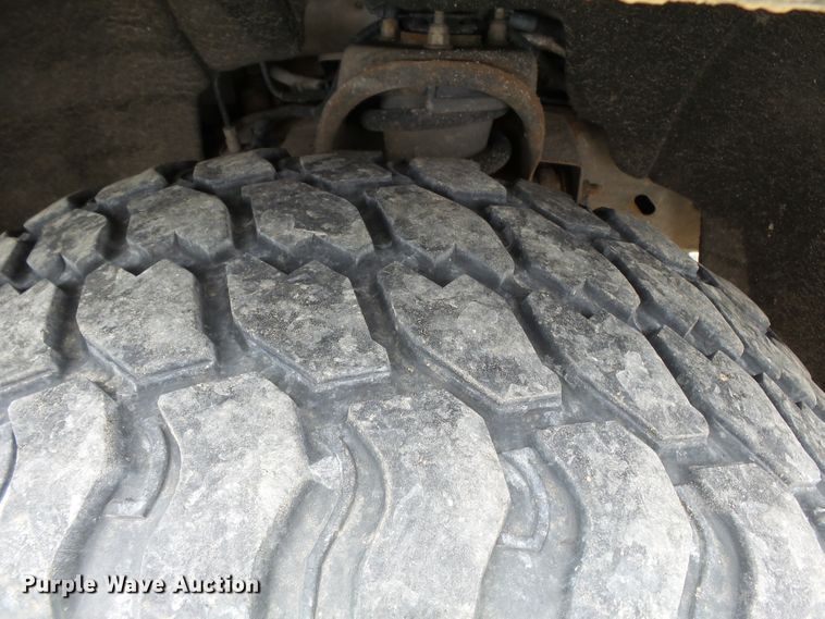 image for item DH7970 2015 GMC Sierra 1500  Crew Cab pickup truck