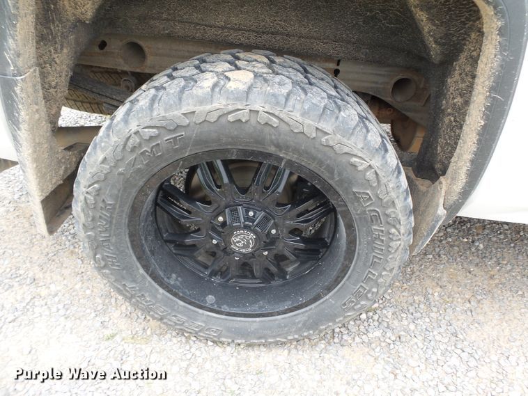 image for item DH7970 2015 GMC Sierra 1500  Crew Cab pickup truck