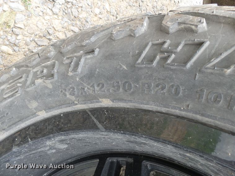 image for item DH7970 2015 GMC Sierra 1500  Crew Cab pickup truck