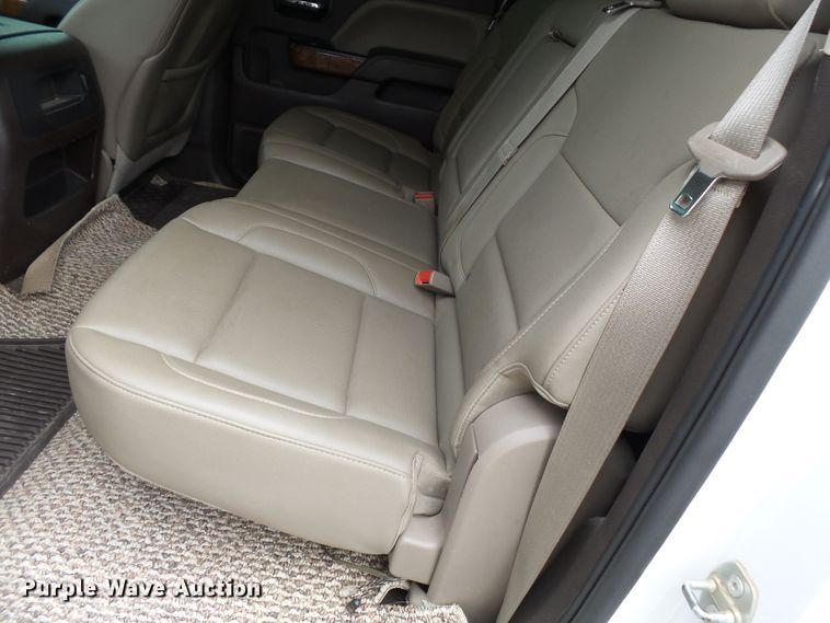 image for item DH7970 2015 GMC Sierra 1500  Crew Cab pickup truck