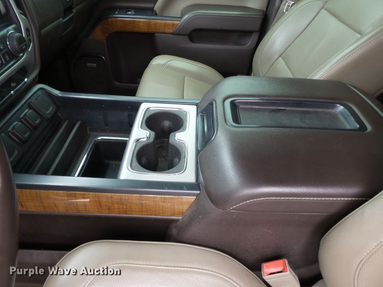 image for item DH7970 2015 GMC Sierra 1500  Crew Cab pickup truck