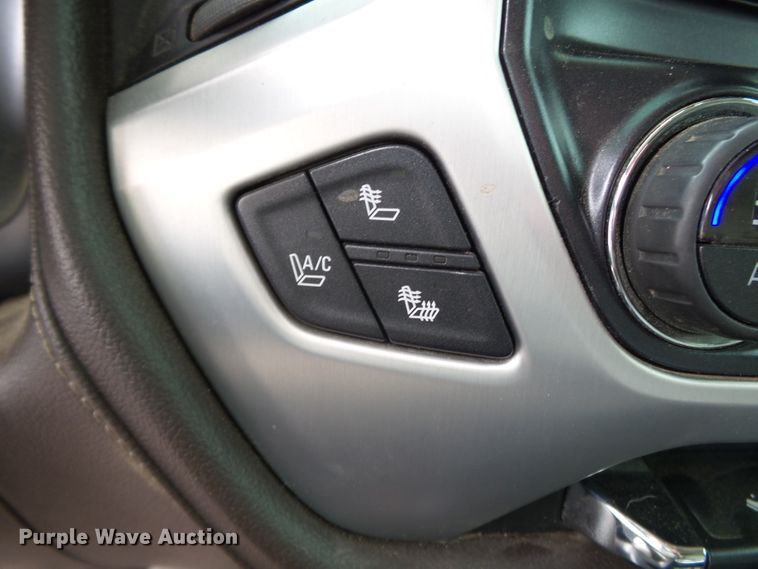 image for item DH7970 2015 GMC Sierra 1500  Crew Cab pickup truck