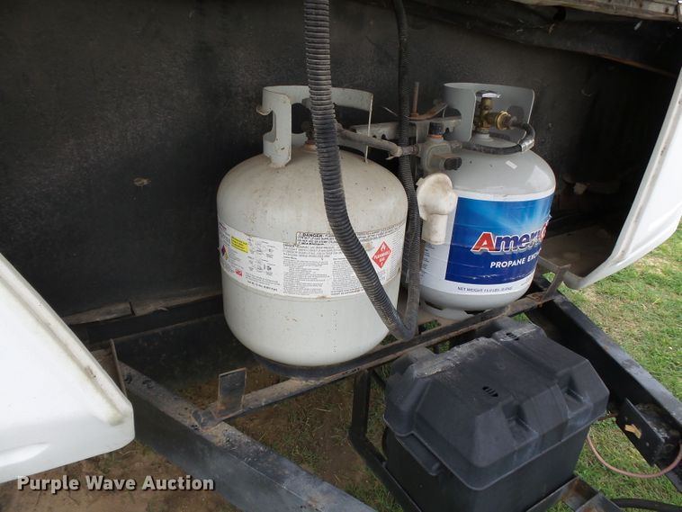 image for item DH7972 1995 Fleetwood Prowler  camper