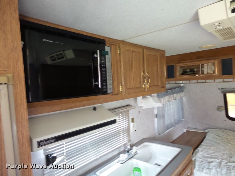 image for item DH7972 1995 Fleetwood Prowler  camper
