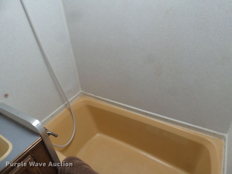 image for item DH7972 1995 Fleetwood Prowler  camper