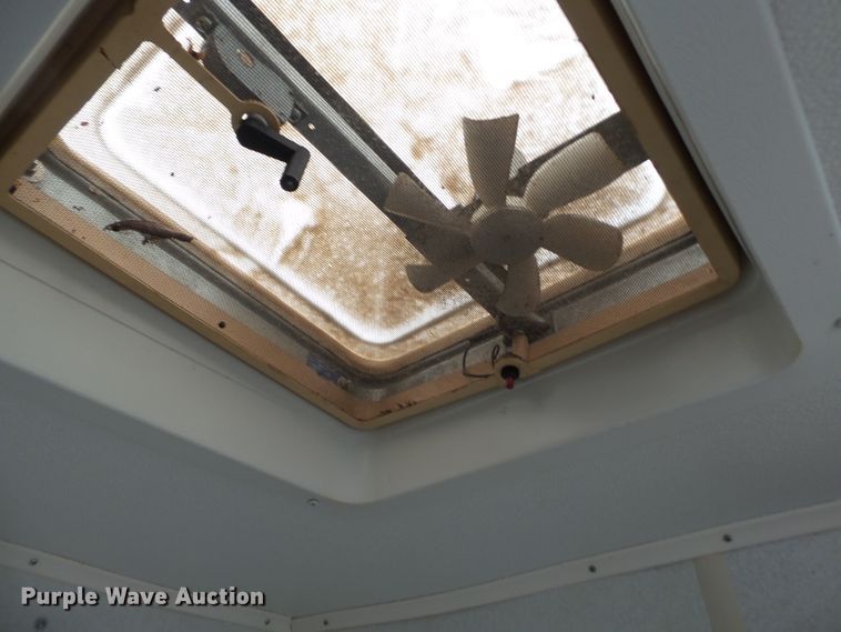 image for item DH7972 1995 Fleetwood Prowler  camper