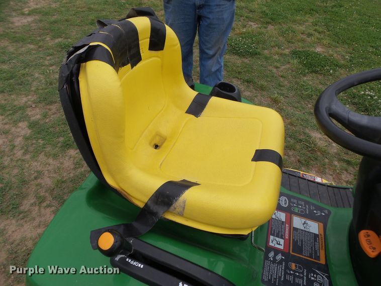 image for item DH7973 John Deere LX280 lawn mower