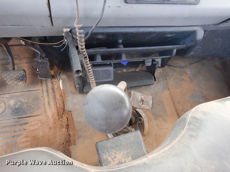 image for item DI0114 1992 Freightliner FL80  truck cab and chassis