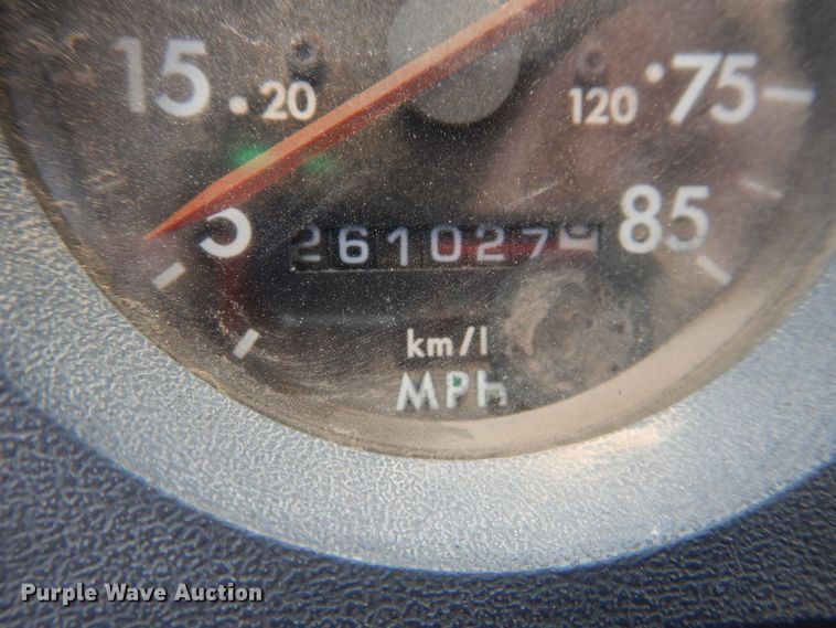 image for item DI0114 1992 Freightliner FL80  truck cab and chassis