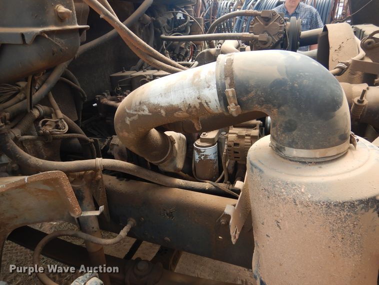 image for item DI0114 1992 Freightliner FL80  truck cab and chassis