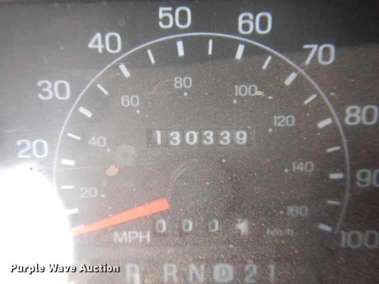 image for item DI0116 2001 Ford F350 Super Duty  pickup truck cab and chassis