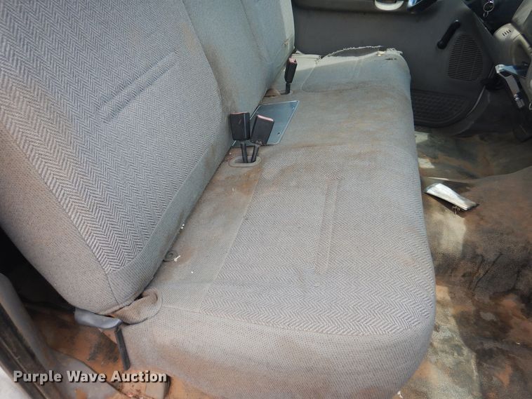 image for item DI0116 2001 Ford F350 Super Duty  pickup truck cab and chassis