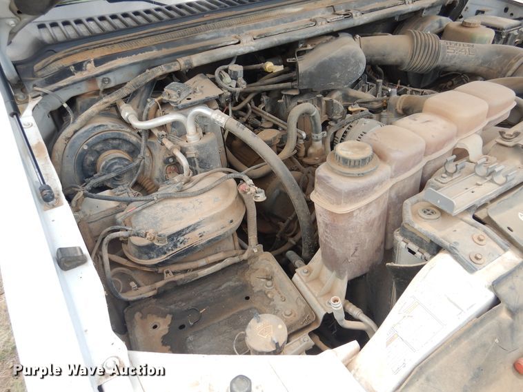 image for item DI0116 2001 Ford F350 Super Duty  pickup truck cab and chassis