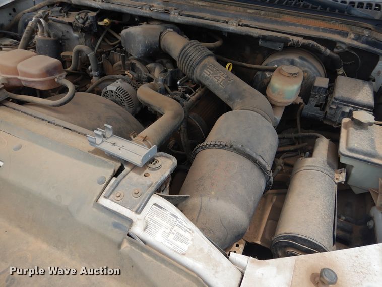 image for item DI0116 2001 Ford F350 Super Duty  pickup truck cab and chassis