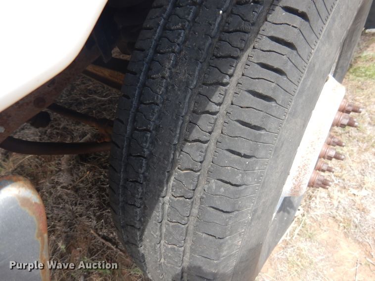 image for item DI0116 2001 Ford F350 Super Duty  pickup truck cab and chassis