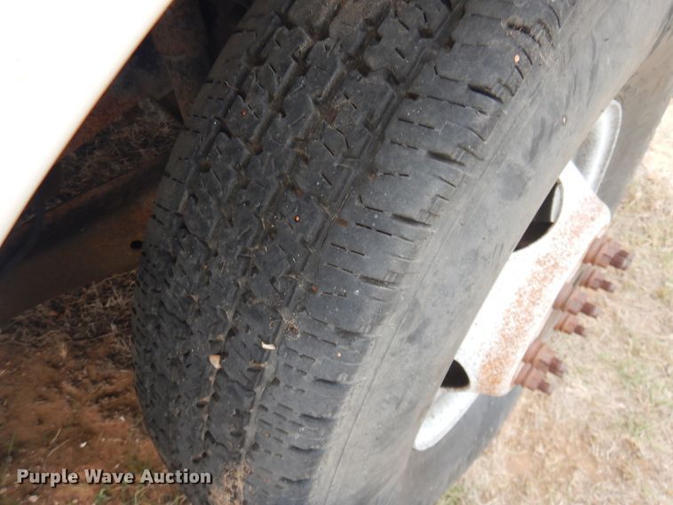 image for item DI0116 2001 Ford F350 Super Duty  pickup truck cab and chassis