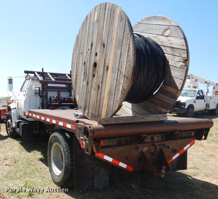 image for item DI0118 1984 GMC 7000  winch truck