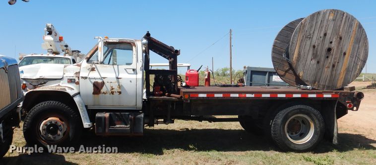 image for item DI0118 1984 GMC 7000  winch truck