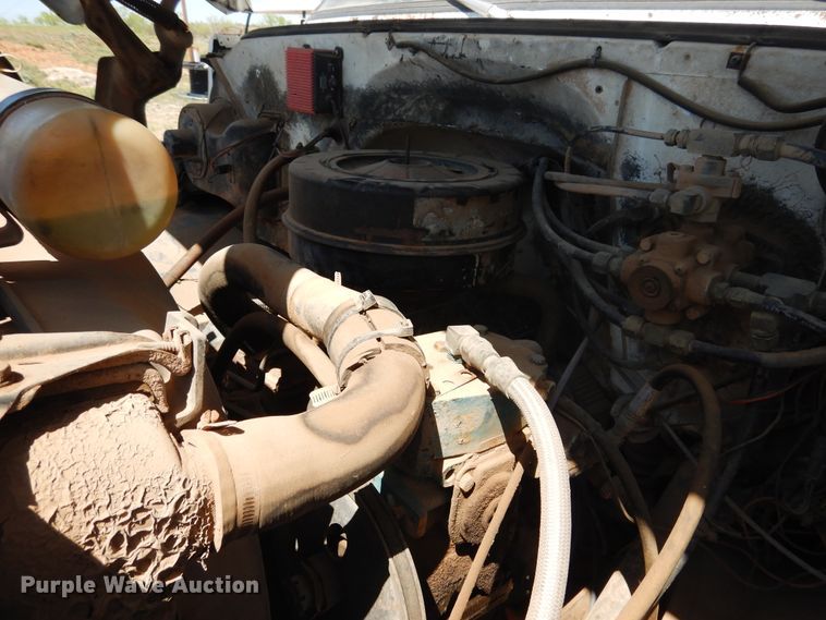 image for item DI0118 1984 GMC 7000  winch truck