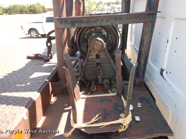 image for item DI0118 1984 GMC 7000  winch truck