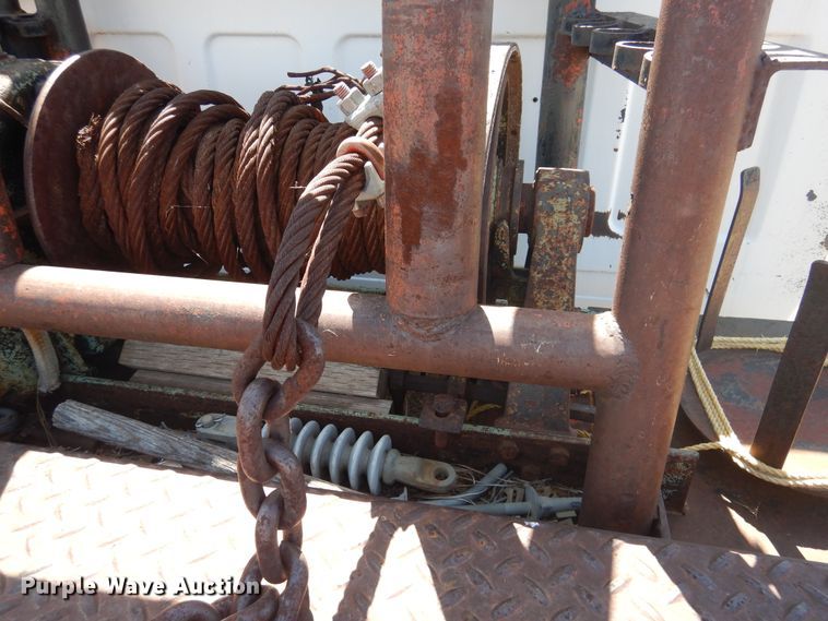 image for item DI0118 1984 GMC 7000  winch truck