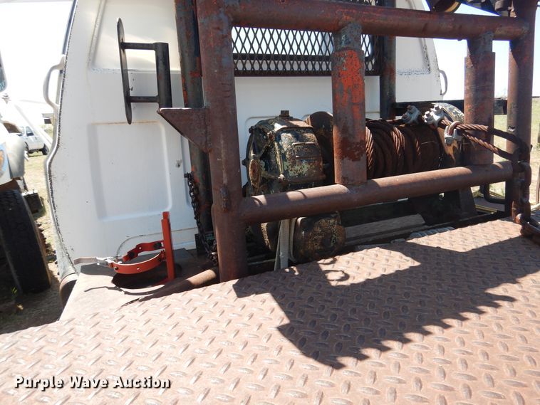 image for item DI0118 1984 GMC 7000  winch truck