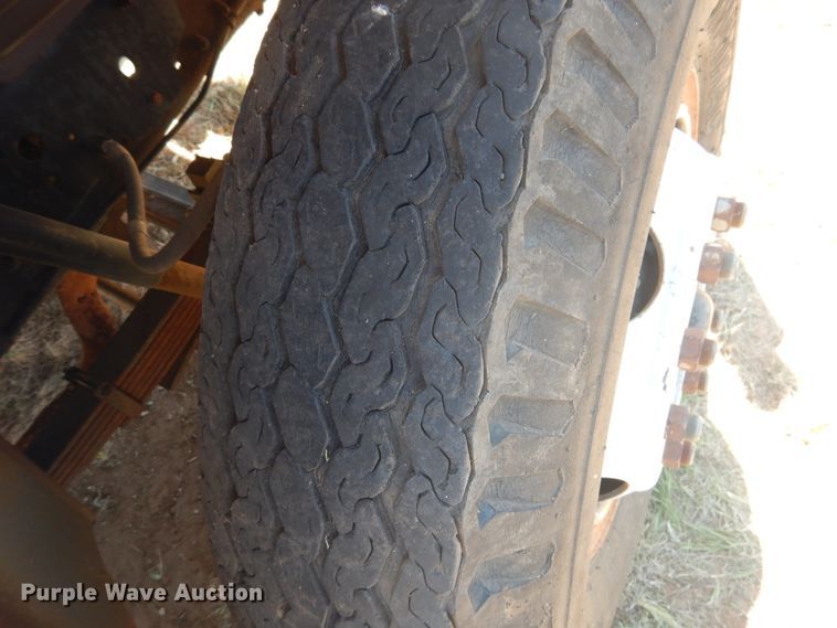 image for item DI0118 1984 GMC 7000  winch truck