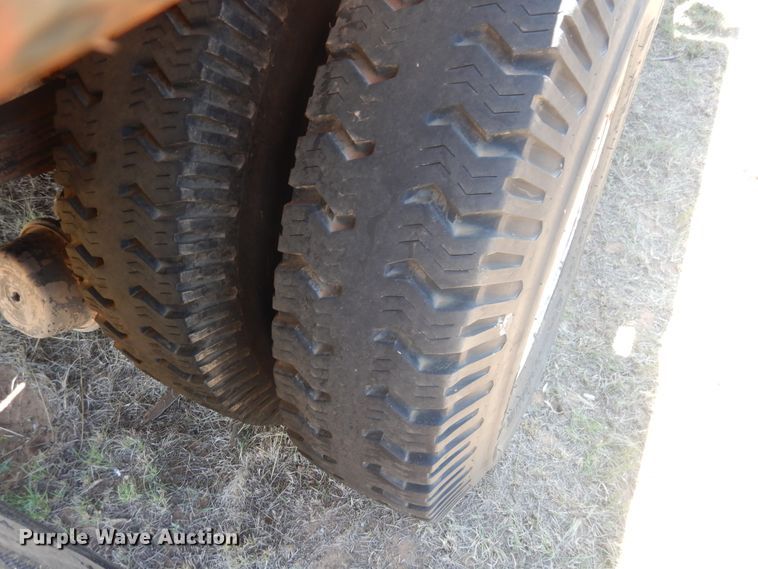 image for item DI0118 1984 GMC 7000  winch truck